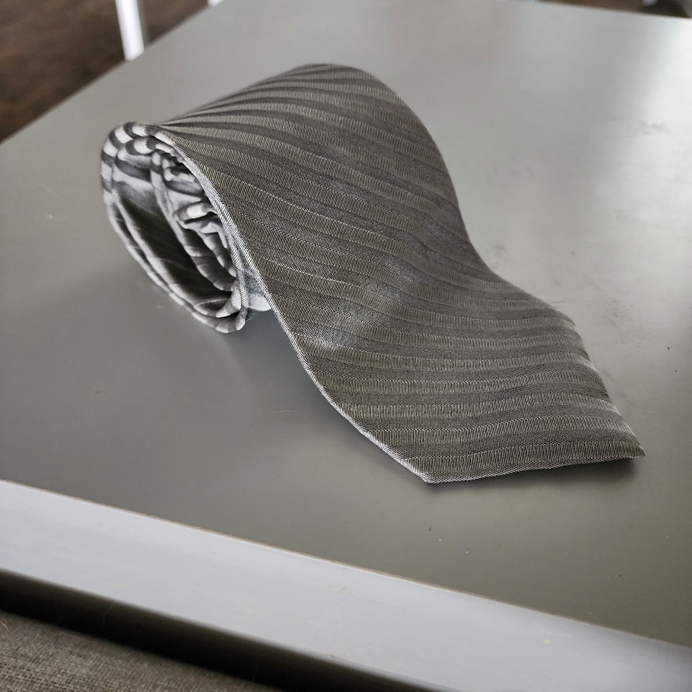 Donna Karan Italian Silk Tie